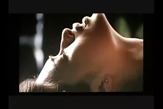 سحب سكسي جديد مترجم عربي الرجل الباب الخلفي للقرحة على قضيب أسود.