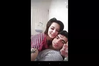 الفرخ النحيف افلام سكسي مترجم عربي يعطي footjob إلى الديك الأسود الضخم