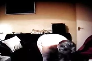 حصلت شقراء المثيرة في كس من عمها سكسي اجنبي مترجم بالعربي