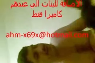 فك بلوزته ثم بدأ بث مباشر سكسي عربي مترجم يمارس الجنس في المؤخرة