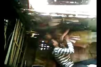 امتصّت فيلم سكسي مترجم عربي العروس في زفافها عضو الشاهد.