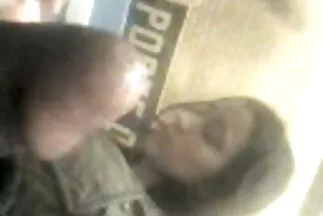 كنت أرغب في الحصول على قضيب سكسي اجنبي مترجم عربي في كس في المطبخ