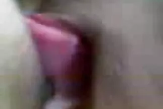 فتاة مبتذلة تمسك بفمها من خلال الحائط افلام سكسي اجنبي مترجم من شخص غريب.