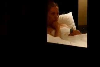 وقحة افلام سكسي عربي اجنبي أربعة أعين تمسكت فمها بالديك في السيارة.
