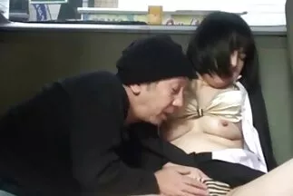 الحلمة في جوارب يستمني بحماس مع دسار سكسي محارم مترجم عربي