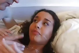 قام الرجل بتصوير هذا الجنس على سكسي اجنبي مترجم عربي الهاتف مع شخص غريب.