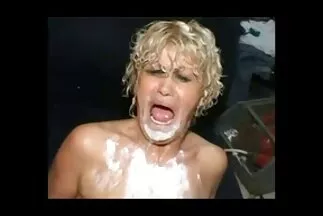 الكمأة مارس الجنس مع سكسي محرم مترجم عربي عاهرة بيضاء مع قضيب ضخم