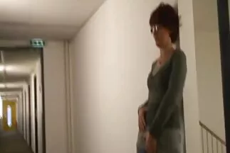 قرنية سكسي مدبلج بالعربية الرجل يمسح كس و مارس الجنس مثير وقحة.
