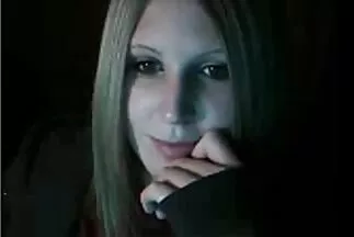سمنة يستمني بشكل سكسي أجنبي مترجم مثالي شقها الواسع
