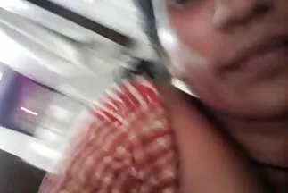 أعطت نفسها في السراويل القصيرة لرجل لديه قضيب افلام سكسي اجنبي مترجم ضخم