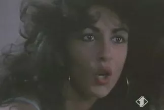 تحاول Horny Milena Angel افلام سكسي مترجمة خلع ثوب السباحة