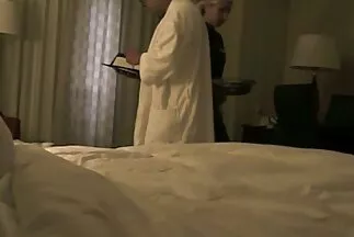 سخيف افلام اجنبي سكسي مترجم زبون لطيف على طاولة التدليك
